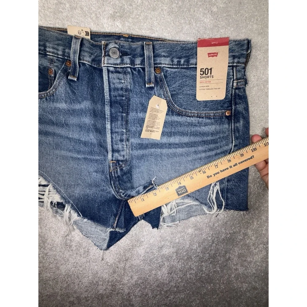 levis womens 501 shorts NWT 32